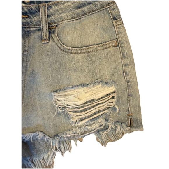 Klique B. Jean Shorts Womens Size 25 Blue Denim Pockets Distressed Hem Deets - Picture 4 of 9